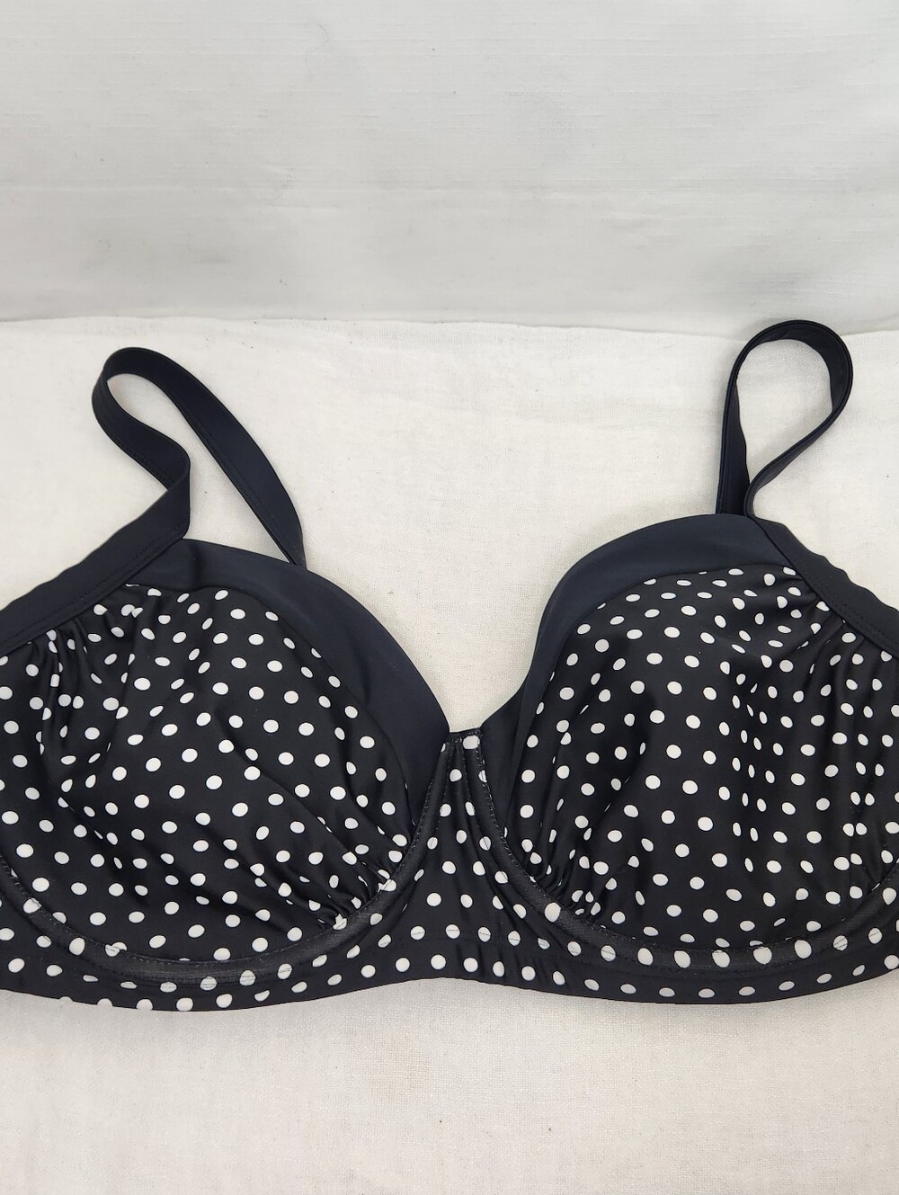 Pure Energy Womens 18W Polka Dot Black White Wired Bikini Top